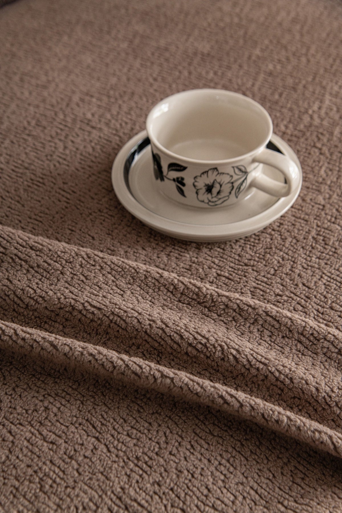 Couch Cover - Veloura - Chocolate