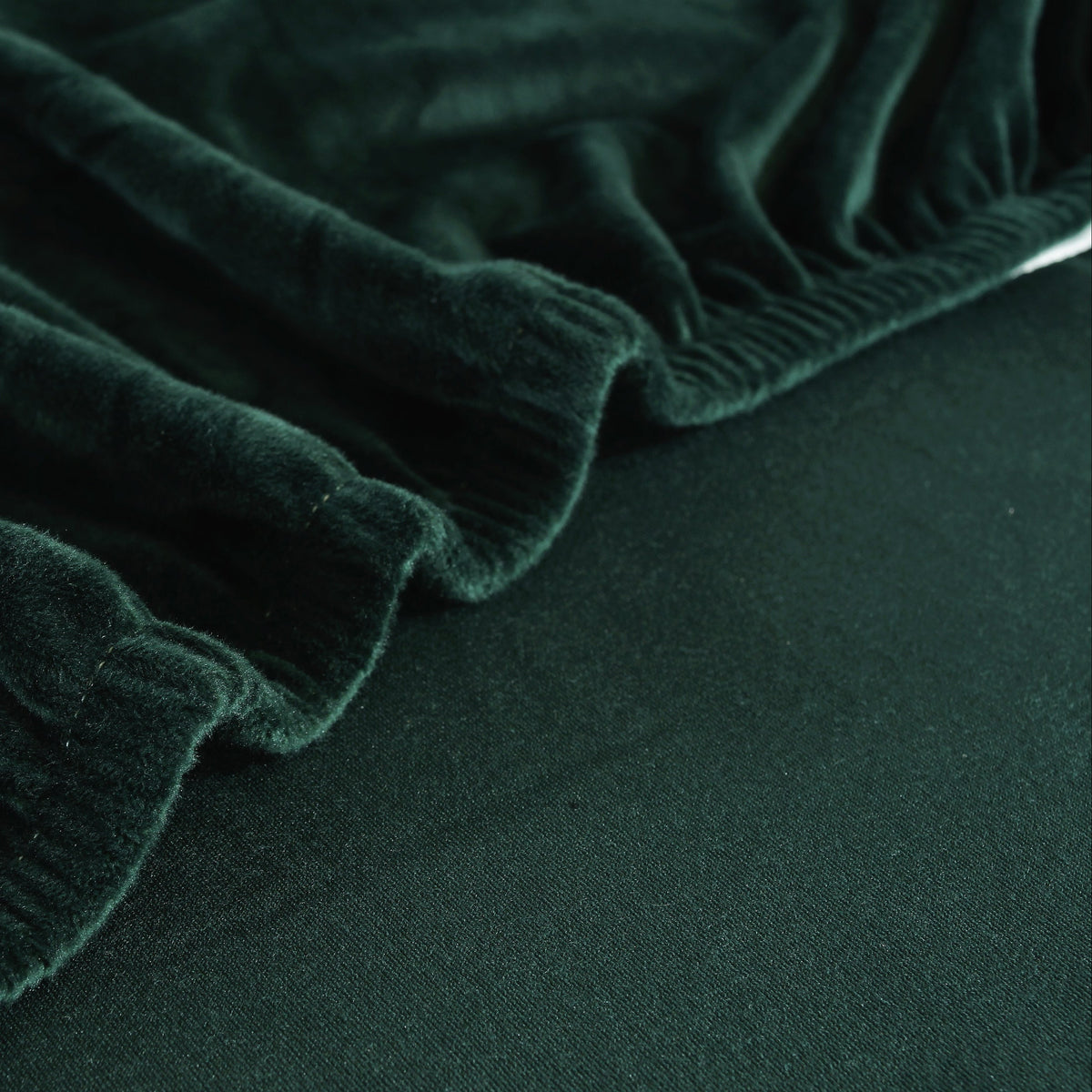 L-Shaped Sofa Cover - Velvet - Dark Green - Adaptable & Expandable