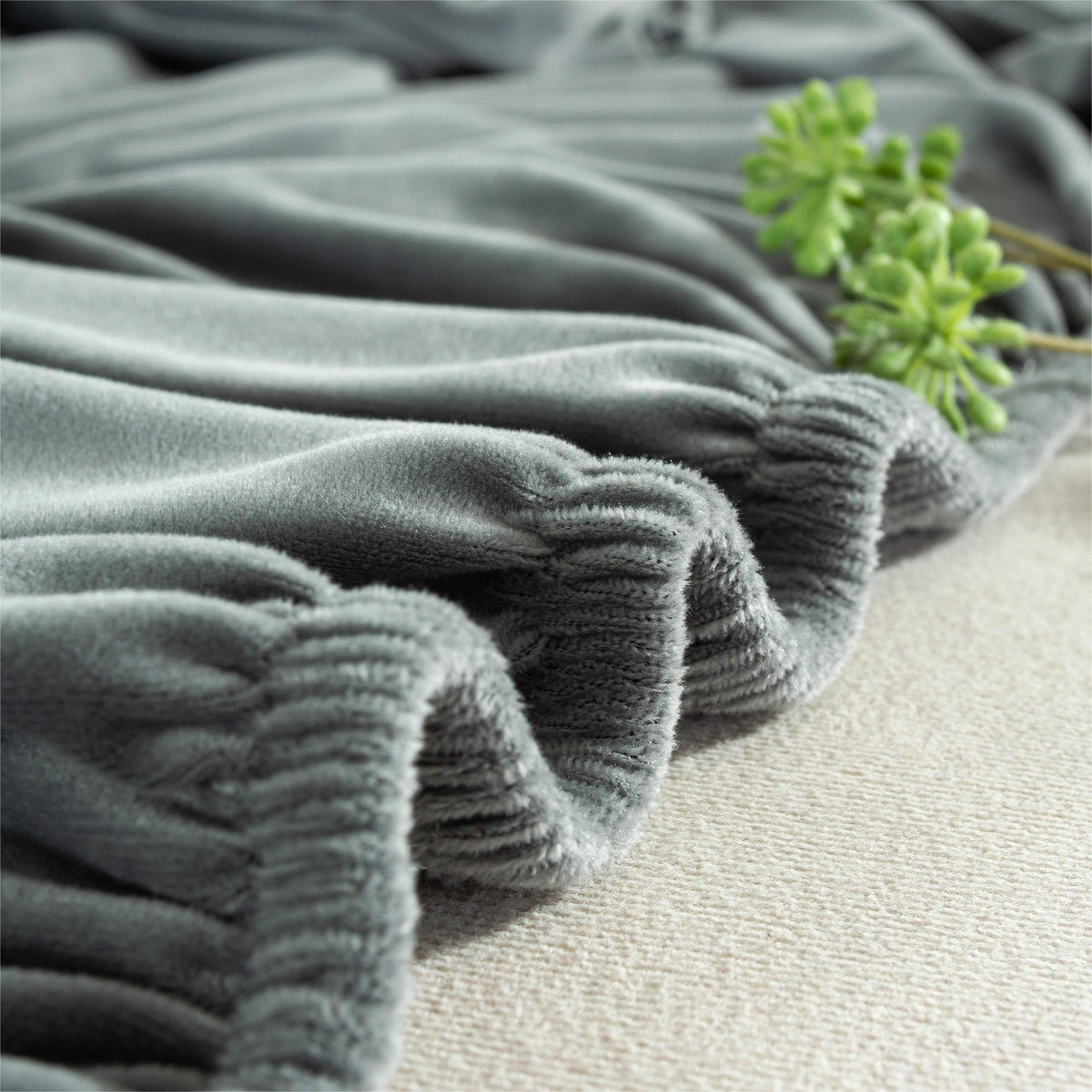 L-Shaped Sofa Cover - Velvet - Light Grey - Adaptable & Expandable
