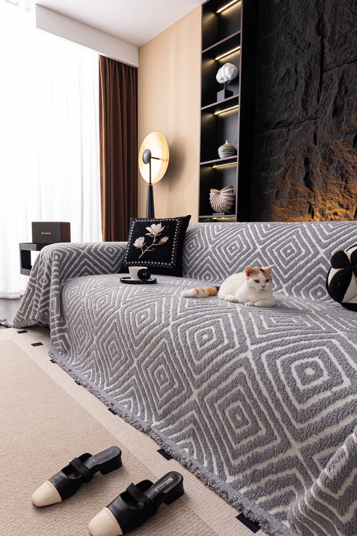 Throw Blanket - Atlas Geo - Cloud Grey