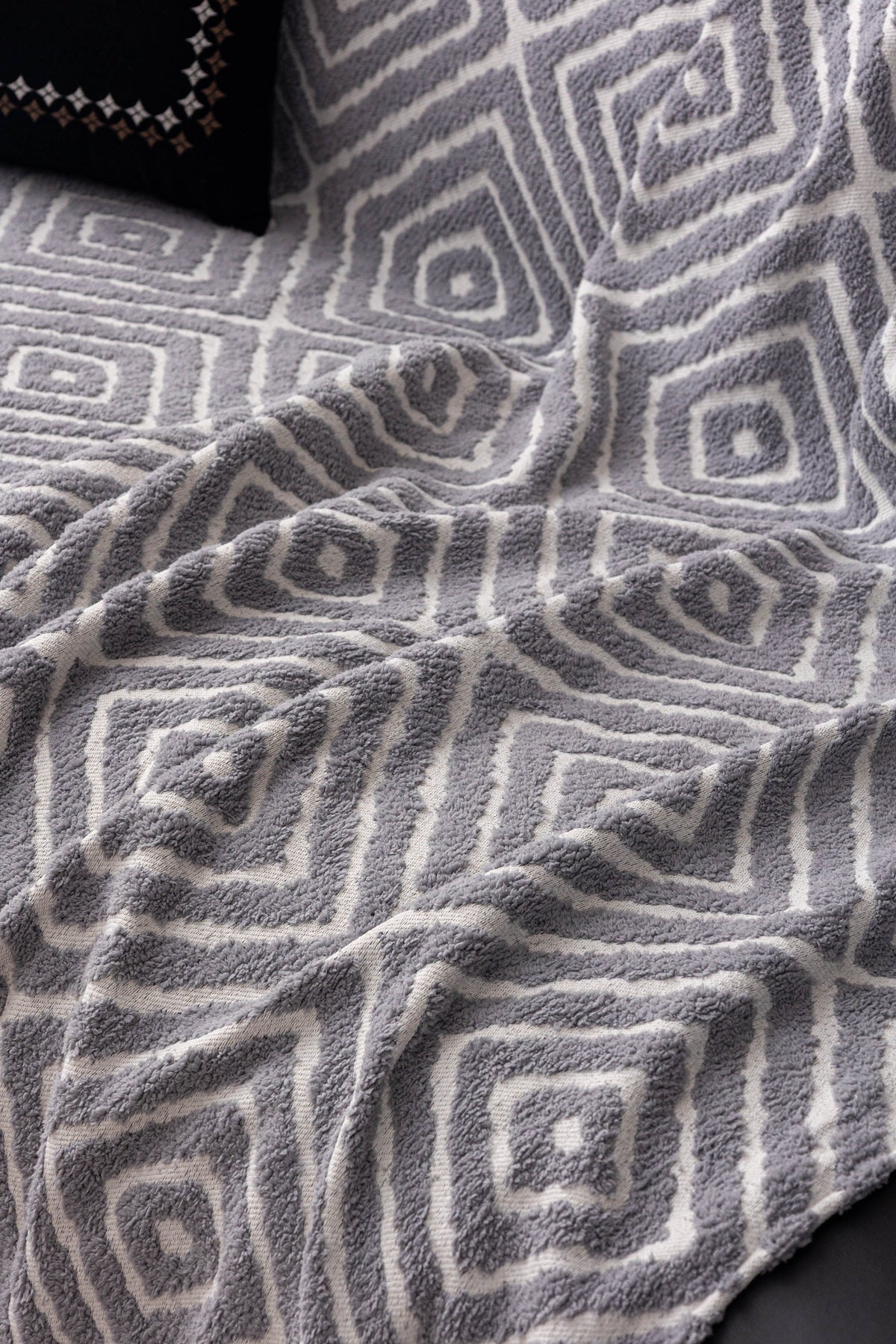 Throw Blanket - Atlas Geo - Cloud Grey