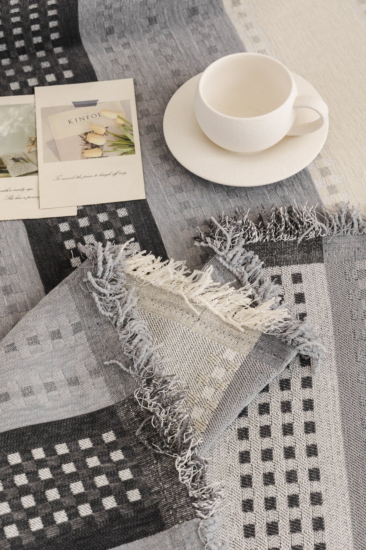Throw Blanket - Casella - Grey