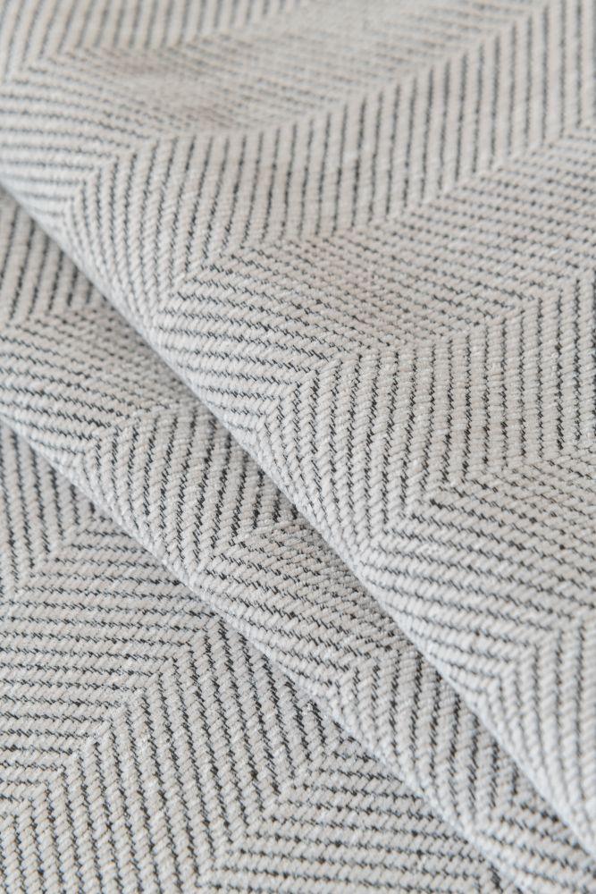 Throw Blanket - Herpome - Cloud Grey