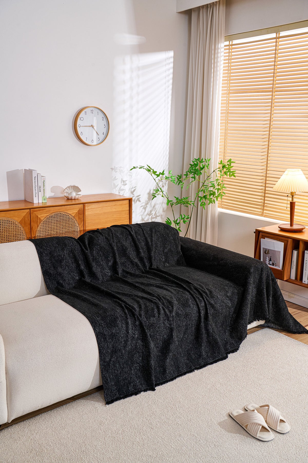 Throw Blanket - Mistara - Jet Black