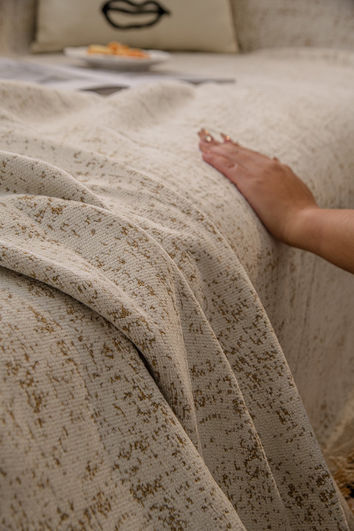 Throw Blanket - Oriona - Coffee Brown