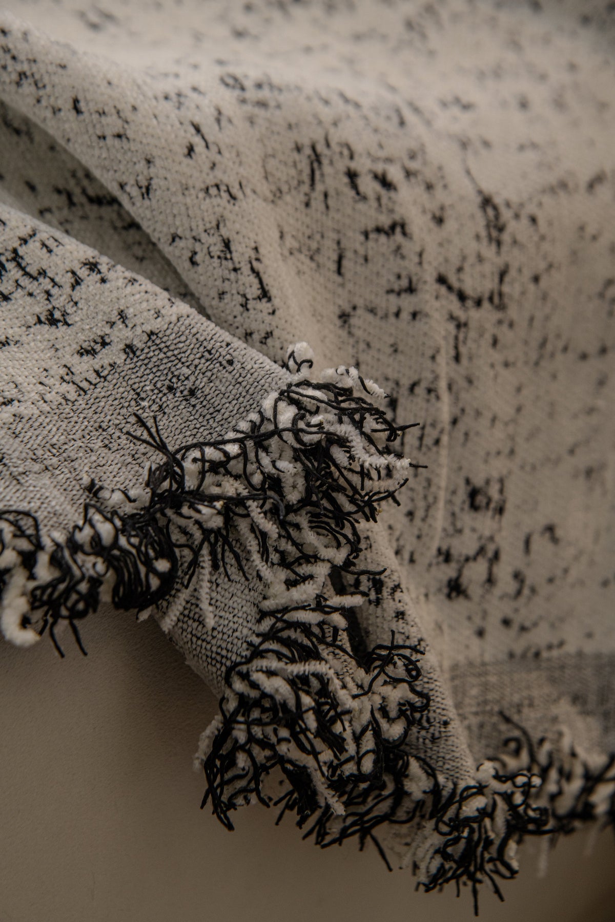 Throw Blanket - Oriona - Jet Black