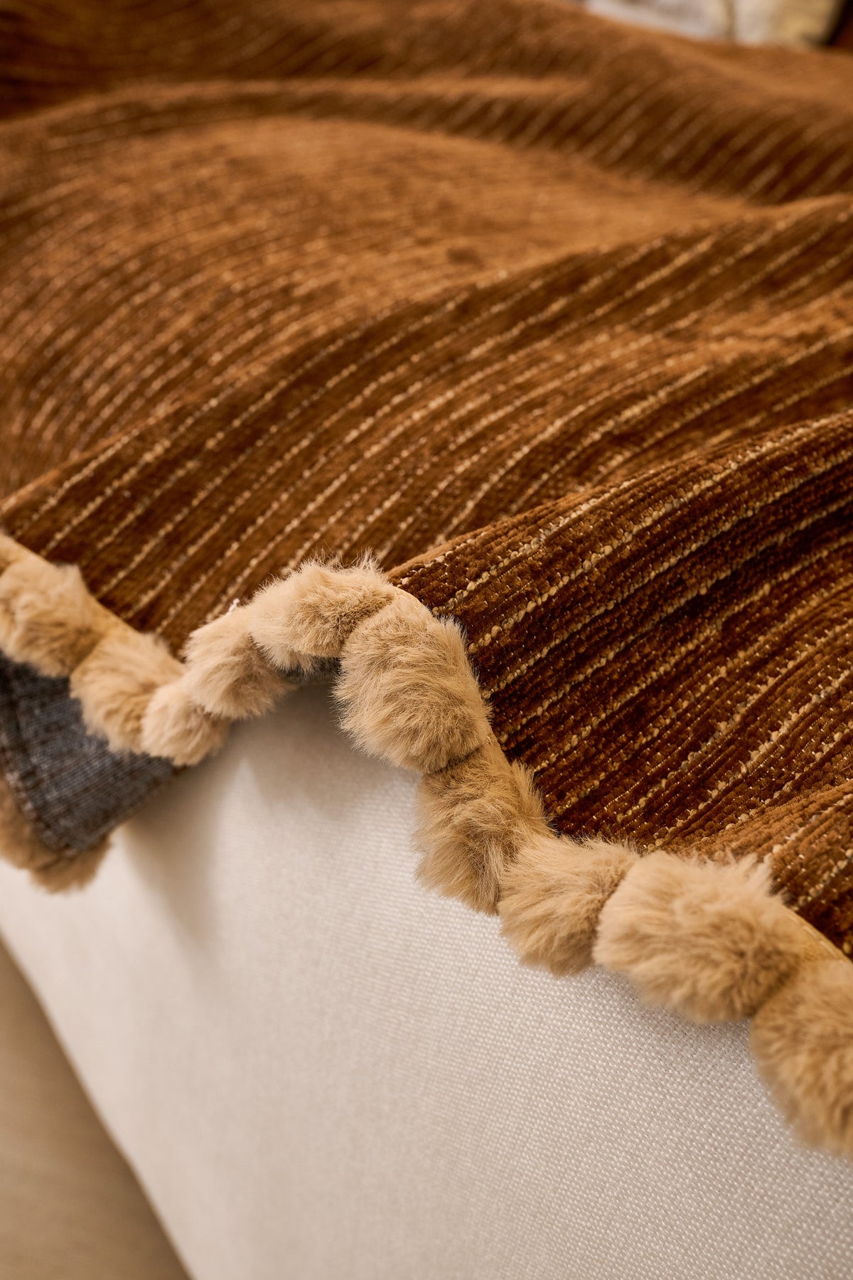 Throw Blanket - Pomelle - Coffee Brown