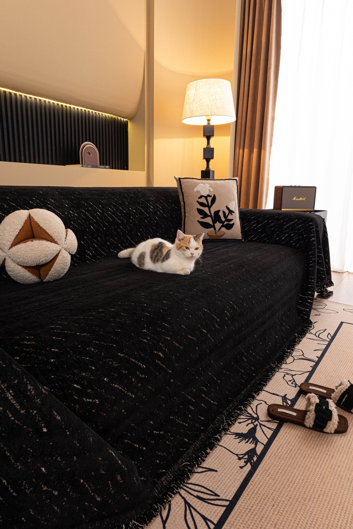 Throw Blanket - Velmora – Jet Black