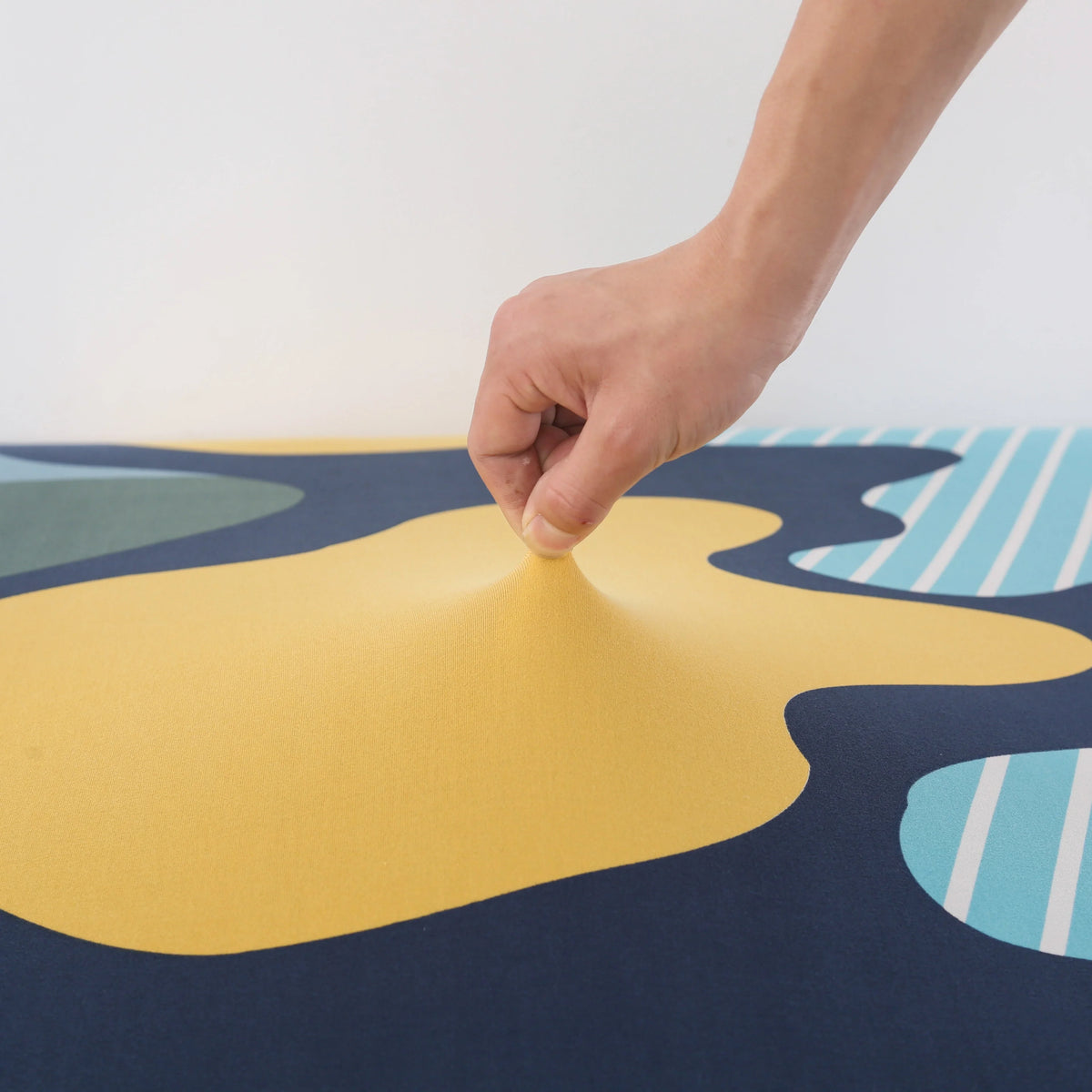 Sofa Bed Cover - Strastenchia - Adaptable & Expandable